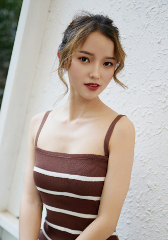 Gorgeous member profiles: Xi(Emily) from Shanghai, Asian member relationship